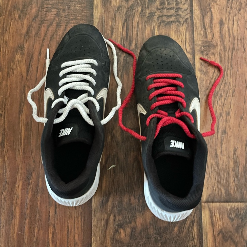 Turf shoes, size 6